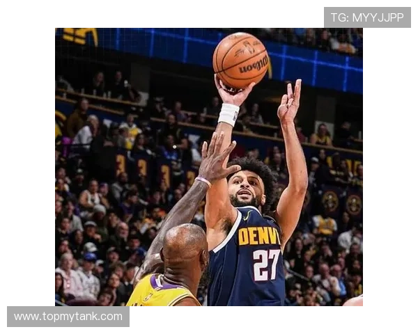 [NBA]亚历山大背身单打 翻身跳投稳稳命中.